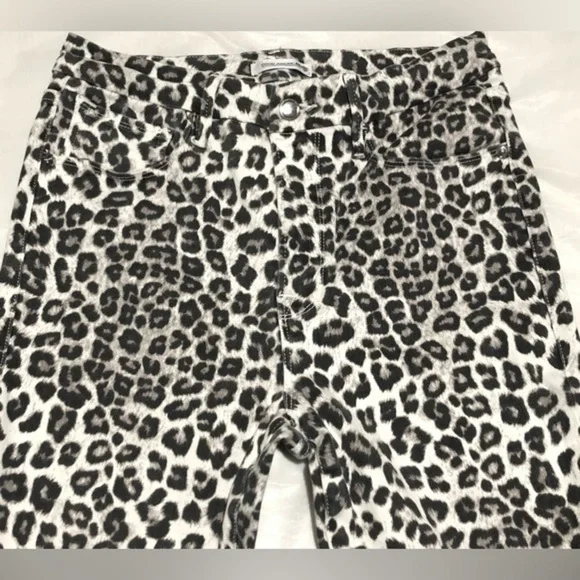 Good American Good Waist Jeans - Picture 4 of 11